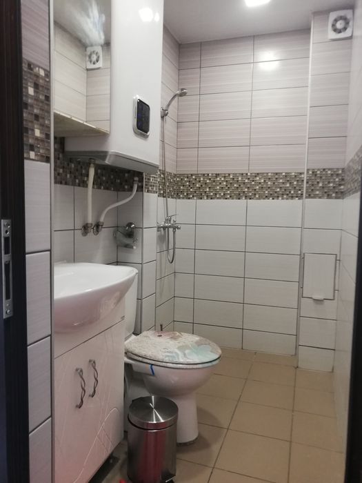 Нощувки в двустаен апартамент с паркомясто