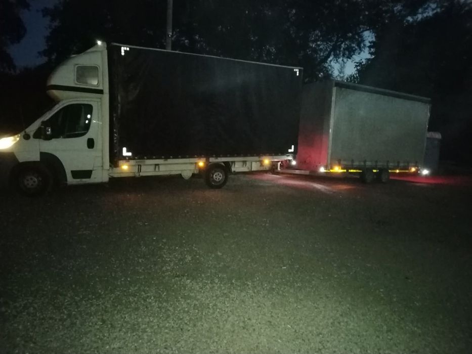 Vând ansamblu duba 3.5 t și remorca 3.5t