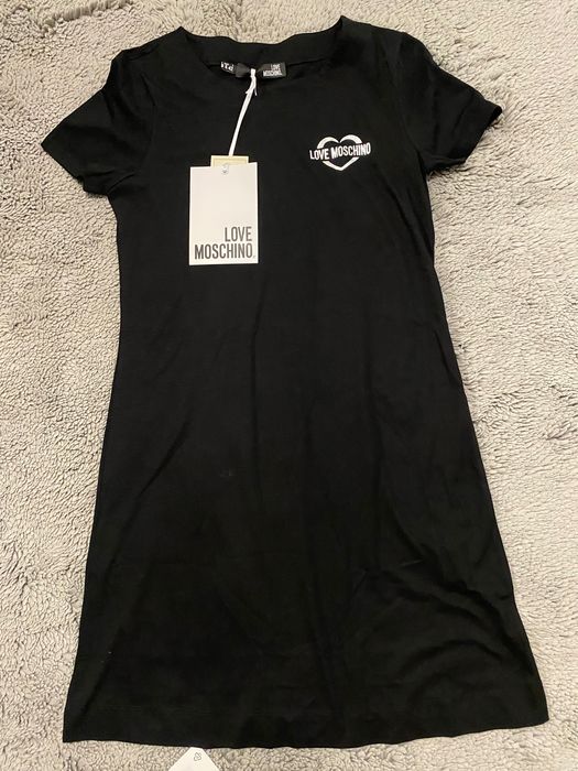 Love Moschino рокли