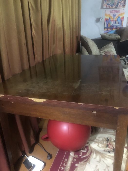 Гостинный стол гдр прочный бу