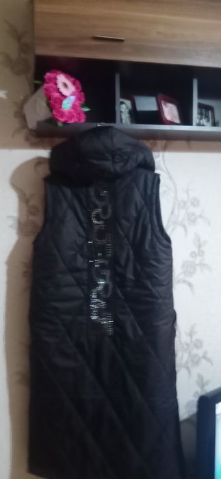 Безрукавка длинна 115см.