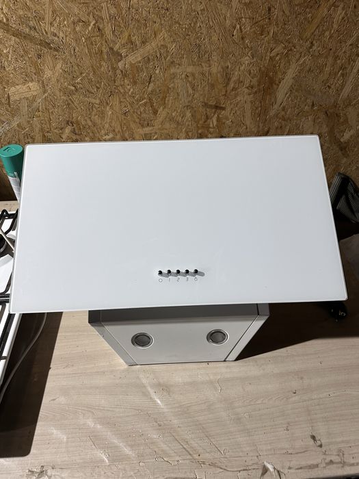 Вытяжка кухоная