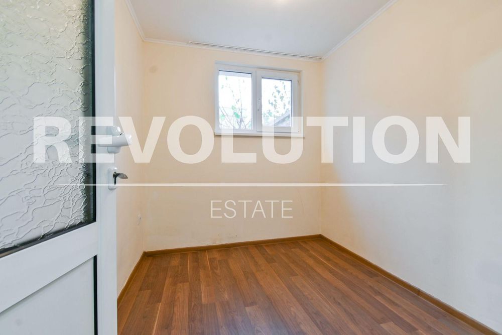 Етаж от къща в гр. Банкя.