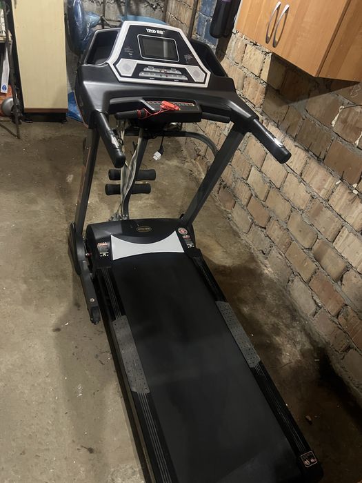 Продам беговую дорожку