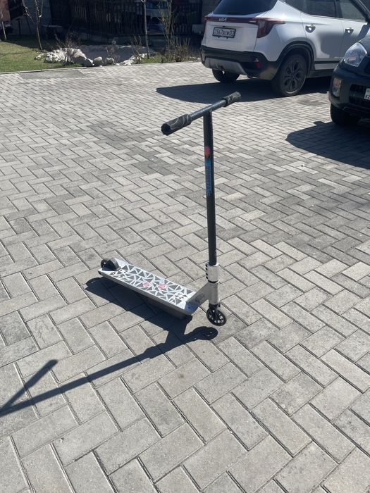 Трюковой самокат