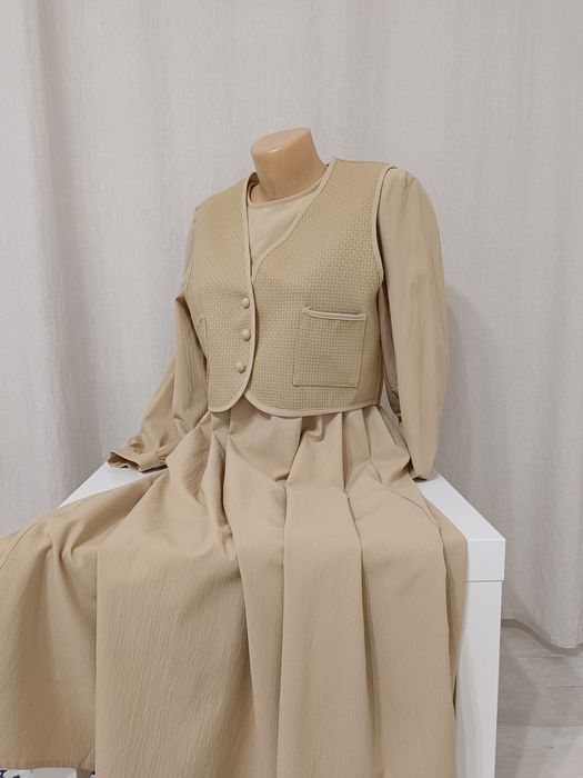 Платье+ жакет 6000тг размер М