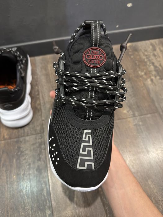 Versace chain reaction