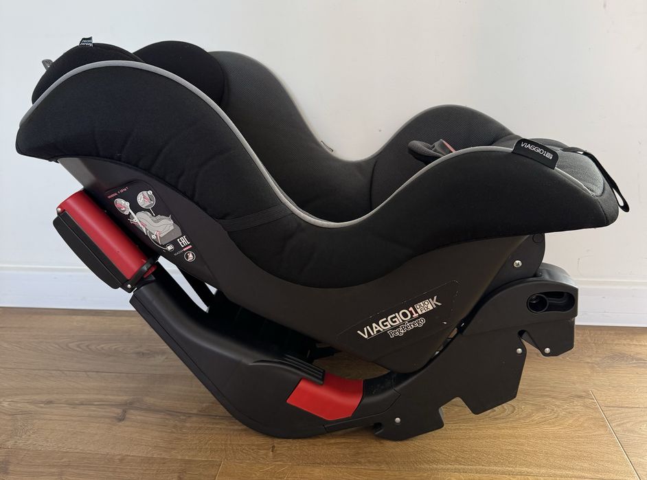 Комплект: Стол за кола Peg Perego Viaggio 1 duo fix плюс Isofix основа