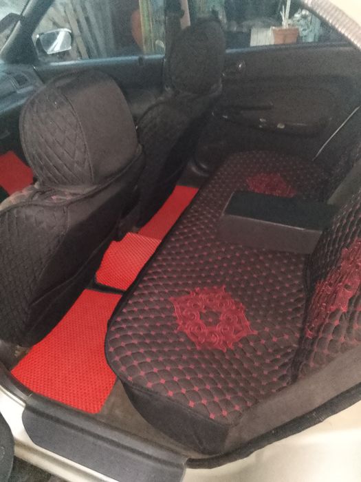 Продам машину Мазда s323