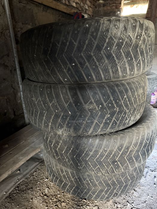 Продам шыны 285/65 р17