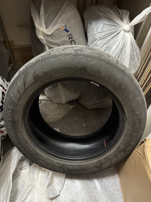 265/55/R19 Continental