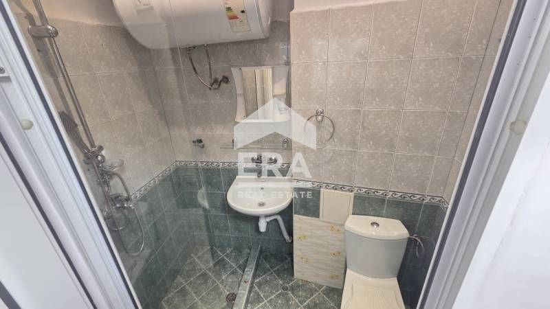 ЕКСКЛУЗИВНО!Тристаен апартамент под наем в кв.Трошево , град Варна.