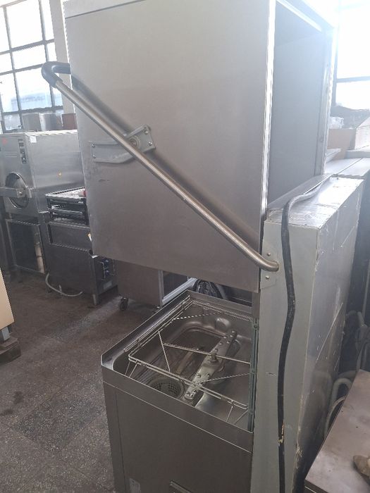 Съдомиялна машина професионална ELECTROLUX