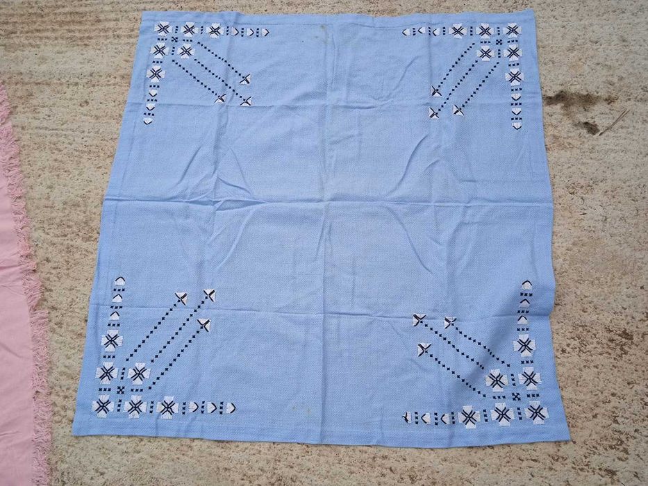 Ръчно бродирани карета