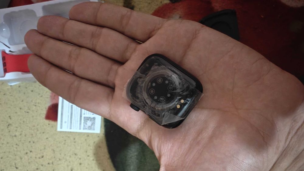 Ceas smartwatch