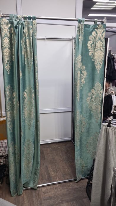 Торговые оборудование. Примерочная