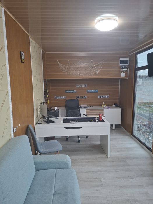 Container birou / spațiu comercial 

Vând container premium realizat din cub de TIR