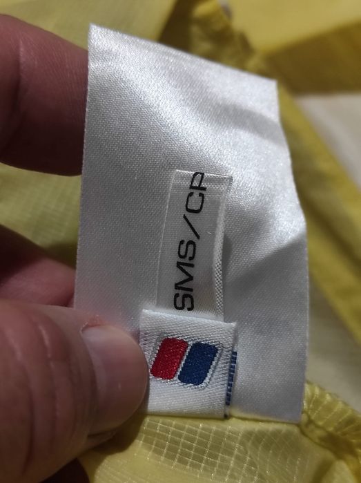 Jacheta dama drumeție Berghaus 12