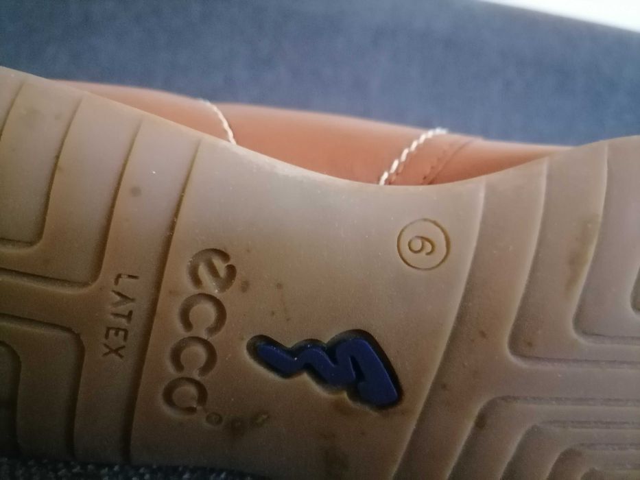 Дамски кожени обувки  ECCO