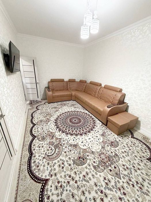 Чиланзар Ц квартал 1*2/2/4. Балкон 1,5*3