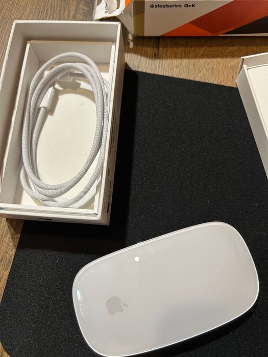 Apple Magic Mouse + подарък пад