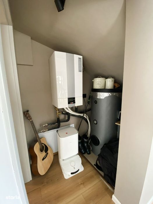 Duplex cu 4 camere 2 bai si curte libera 200 mp in Cisnadie