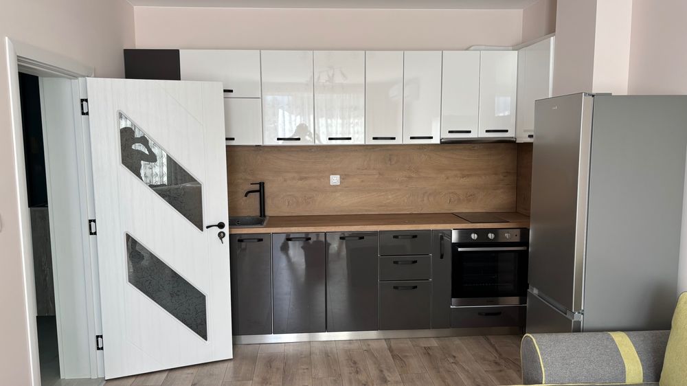 Дава се под наем Двустаен апартамент в Пловдив, Коматево - 60 кв.м за 433.5 € - Снимка #3