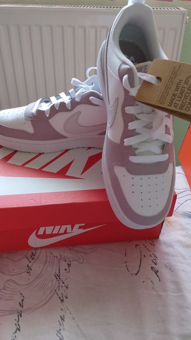 Нови маратонки Nike