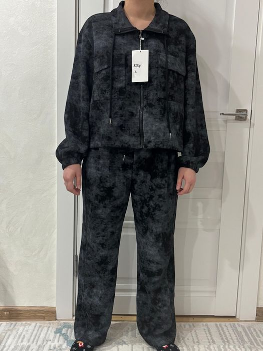 Продам спортивный костюм новый хорошего качества размер L