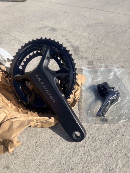 Groupset complet Ultegra Di2  R8170 + powermeter 4iii