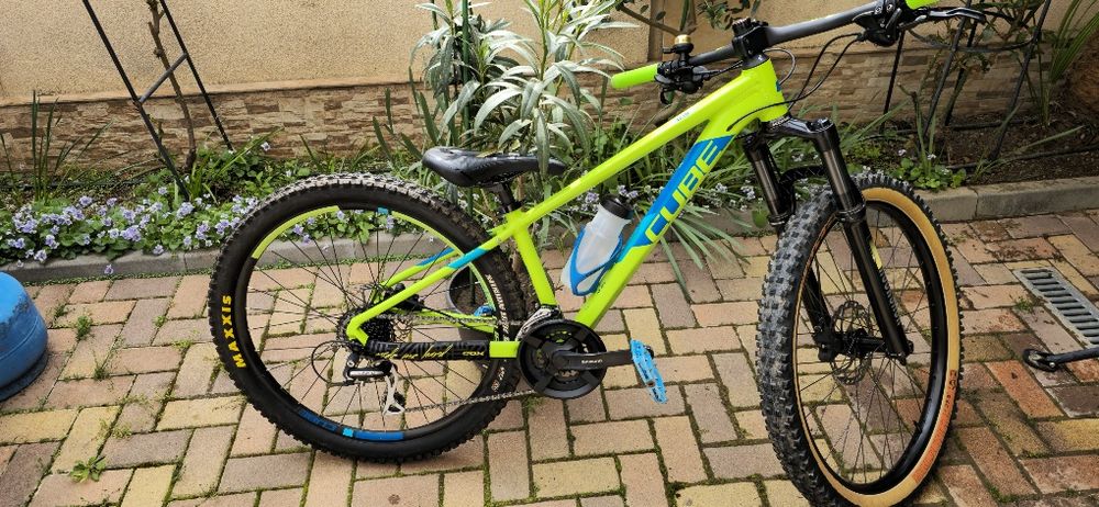 Колело Cube Acid race 26-27.5 mullet въздушна вилка