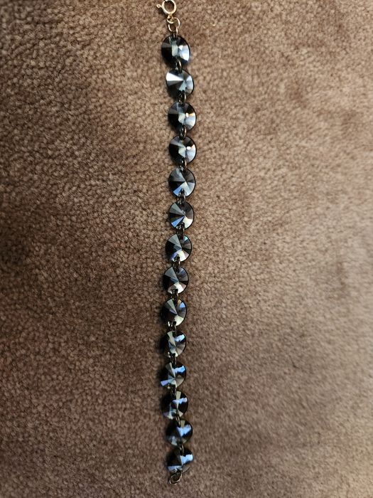 Гривна с камъни Swarovski