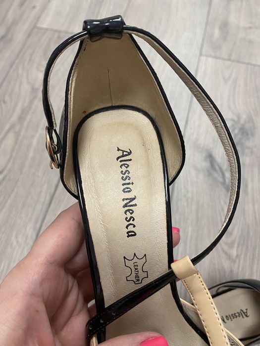 Продам туфли,кожа,размер 39