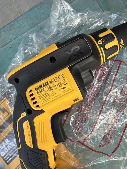 Vind Dewalt DCF620 nou neutilizat