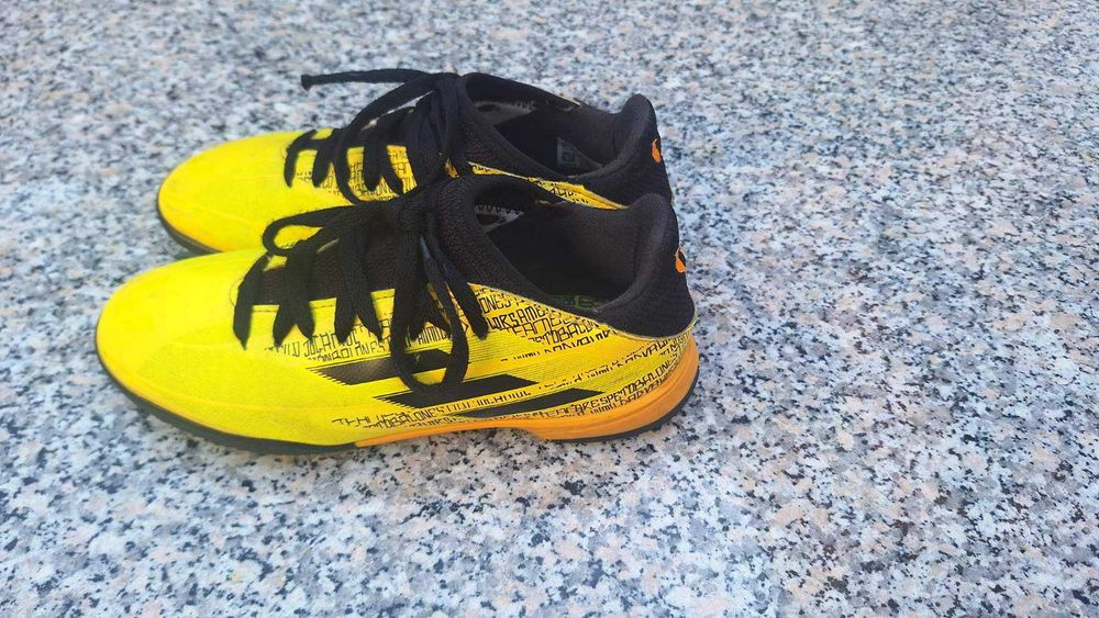 Детски стоножки adidas mesi