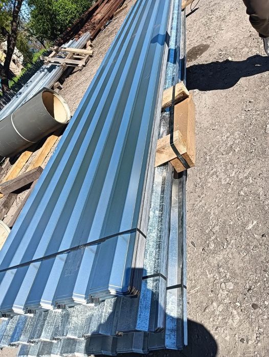 Vand  tabla cutata H35 H12 T10 6.20m x 1.10m  0.5mm grosime