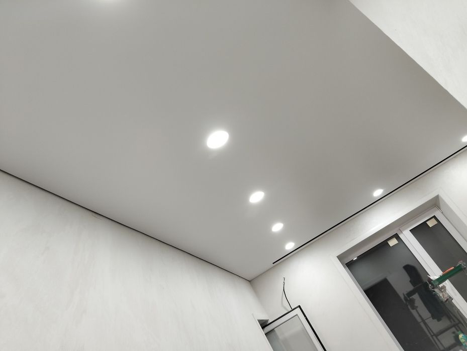 Натяжные потолки