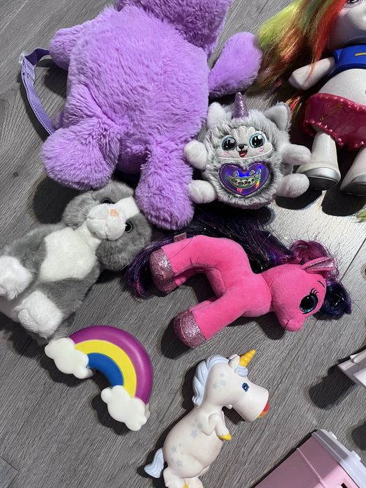 Lot jucarii unicorni