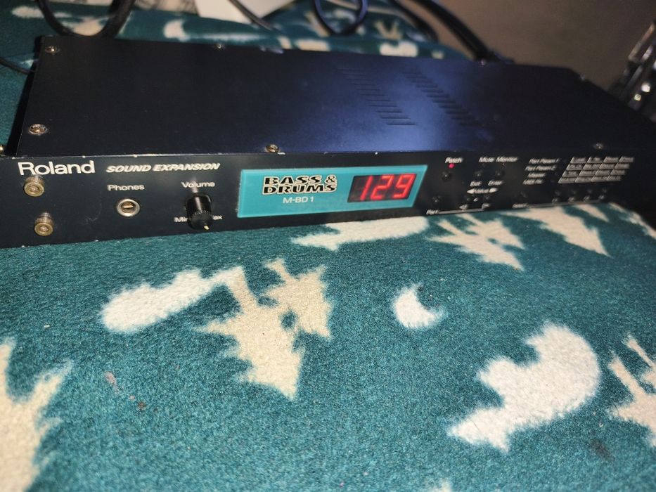 Roland M- BD 1,  drum& bass, sound expansion