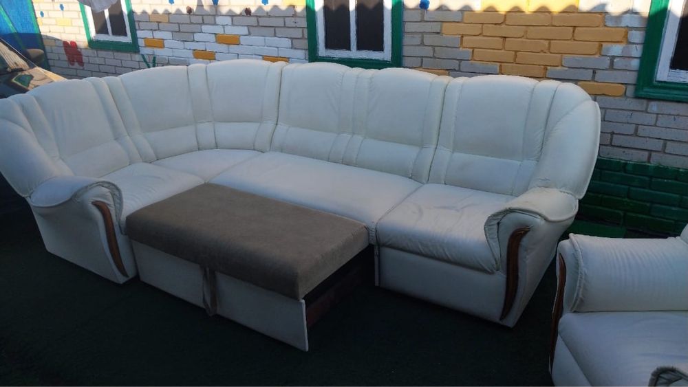 Продам угловой диван