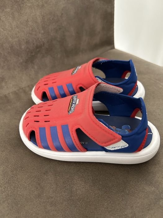 Sandale adidas Marvel