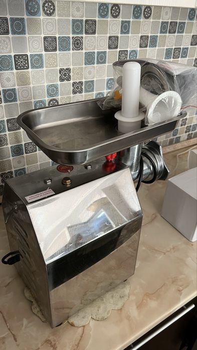 Мясорубка мощность 120кг/час