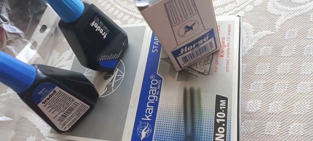 Степлер + скобы    .