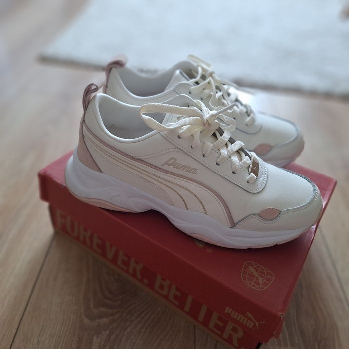 Pantofi sport Puma 38