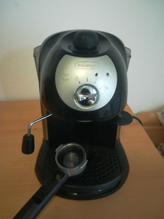 Кафе машина Delonghi