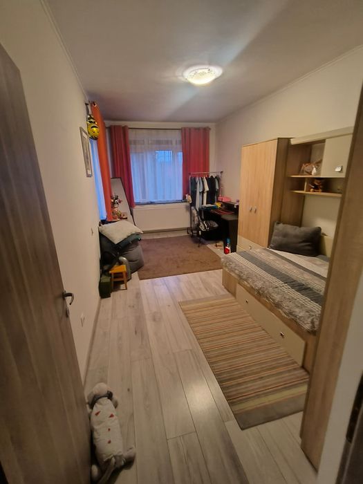 Apartament  4 camere