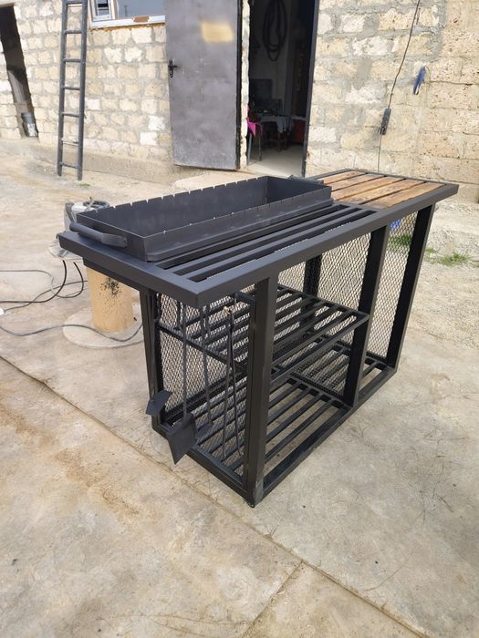 Мангал лофт имеются приборы