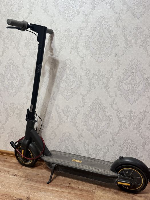 Продам электросамокат