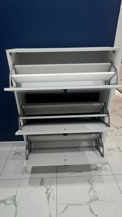 Продам обувницы новые