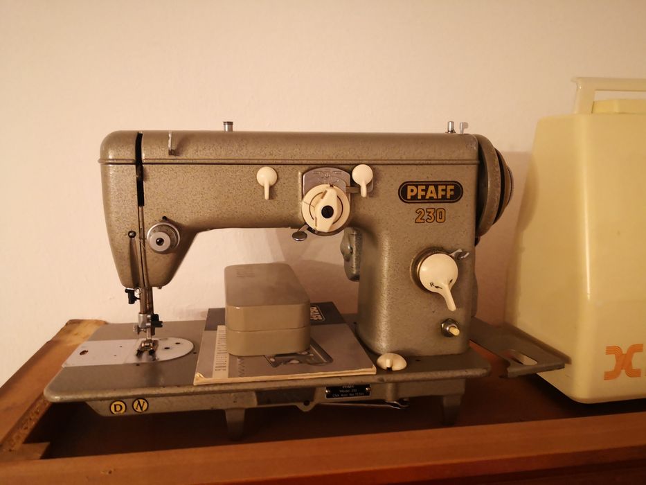 Obiecte vechi de colectie, vintage, decor, colectie
